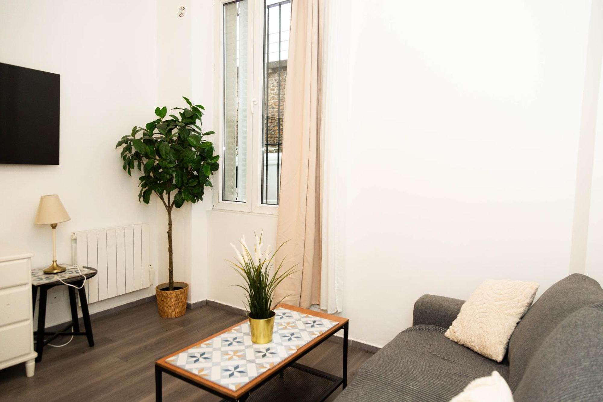 Studio Stade De France 4 Pour 2 Personnes 圣但尼 外观 照片